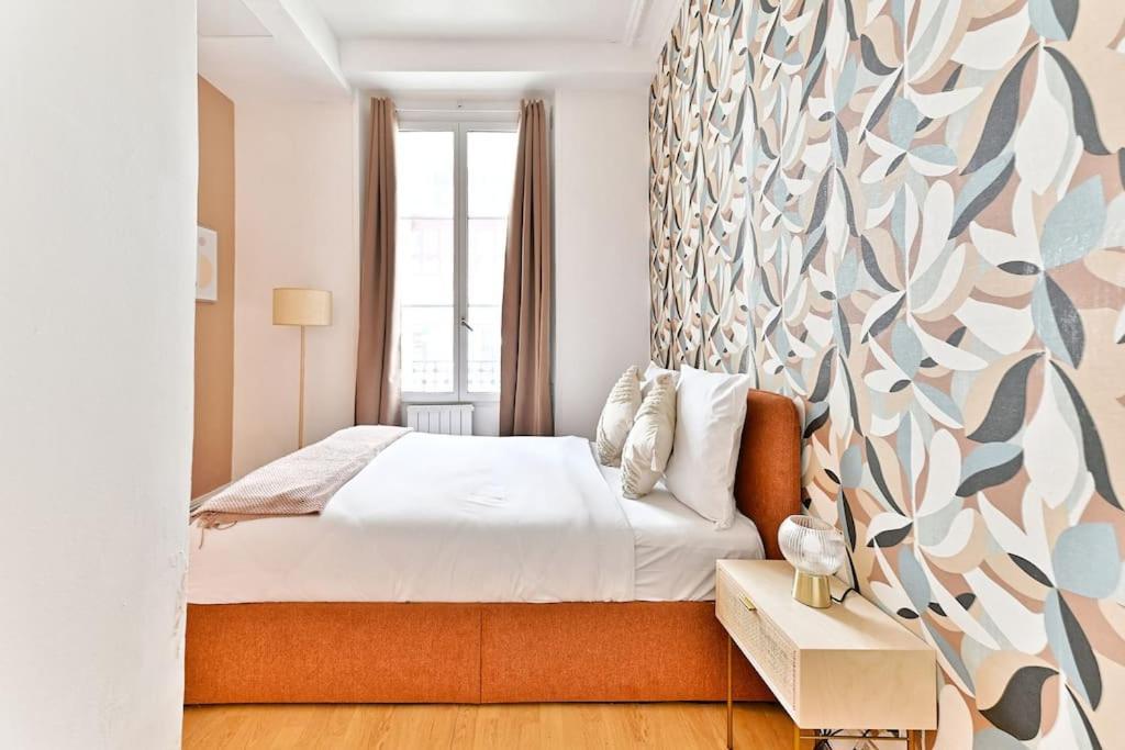 Appartement Magnifique Neuf Rose 14eme - Ii *